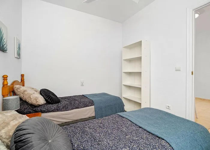 Playa Del Cura Con Vista Al Mar Torrevieja